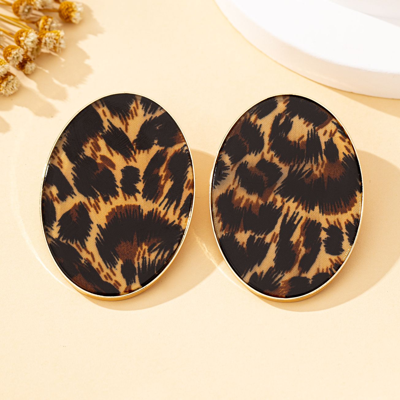 Sepasang Anting Wanita, Anting - Vintage Fashion Illustrations ulasan dan harga