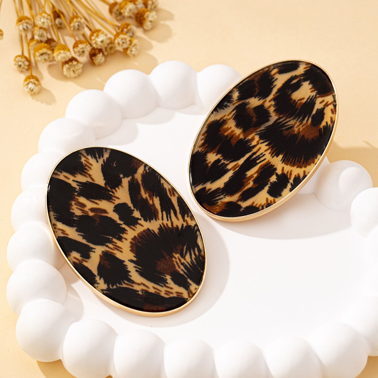 Sepasang Anting Wanita, Anting - Vintage Fashion Illustrations ulasan dan harga